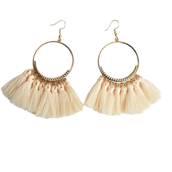 Boho‎ Long Tassel Dangle Fringe Drop Earrings Jewelry Ivory And Gold - Picture 1 of 1